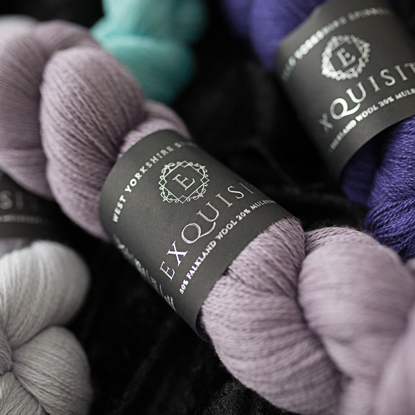 WYS Exquisite Lace mezgimo siūlai (80% Folklando avių vilna; 20% Mulberry šilkas)